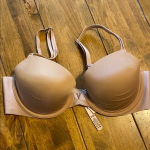 Victoria’s Secret lined Demi/Demi double 36D